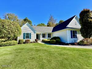 19 Highview Way Mechanicville, NY 12118