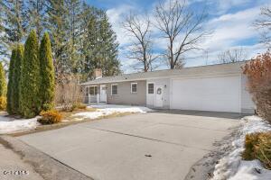 19 Carver Street Mechanicville, NY 12118