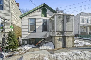 22 Orr Street Troy, NY 12180