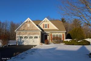 58 Chatsworth Way Clifton Park, NY 12065