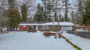 6 Flint Drive Delmar, NY 12054