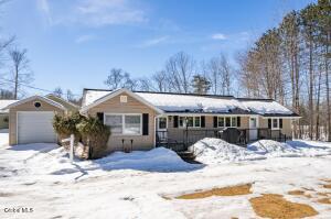 109 Ridgewood Avenue Broadalbin, NY 12025