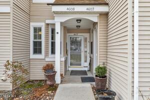 4602 S Foxwood Drive Clifton Park, NY 12065