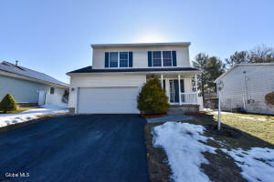 16 Red Oak Drive Scotia, NY 12302