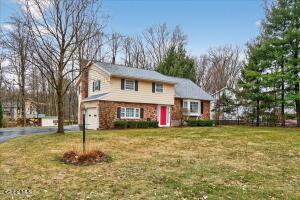 10 Denkers Drive Ballston Lake, NY 12019