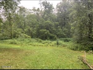 L48 Steadwell Rd Amsterdam, NY 12010