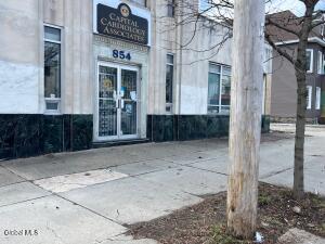 854 Madison Avenue Albany, NY 12208