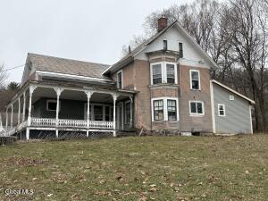 8 1st Street Port Henry, NY 12974