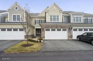 22 Cambridge Way Latham, NY 12110