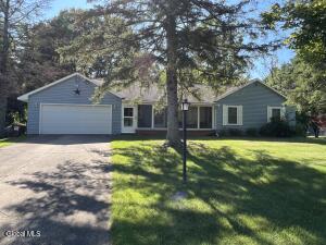 41 Glenwood Avenue Queensbury, NY 12804