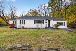 18 Anthony Lane Albany, NY 12205