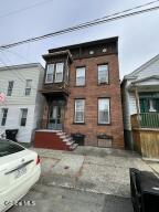 2238 14th Street Troy, NY 12180