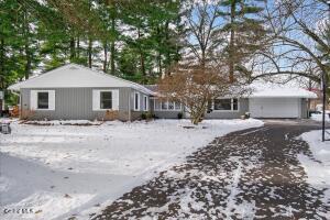 108 Governor Drive Glenville, NY 12302