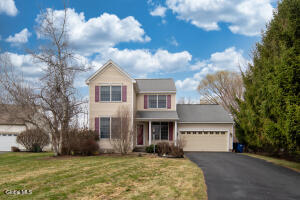 6 Oxford Circle Cohoes, NY 12047