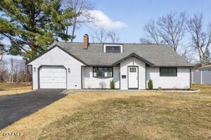 35 Knob Hill Road Albany, NY 12211