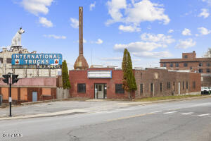 439 N Pearl Street Albany, NY 12204