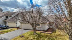41 Commonwealth Drive Glenmont, NY 12077