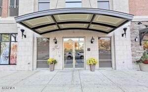 38 High Rock Avenue Saratoga Springs, NY 12866