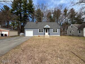 3067 Sunset Lane Schenectady, NY 12303