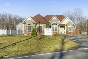 1000 Kings Road Schenectady, NY 12303