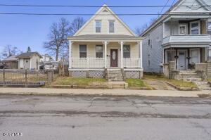 1213 10th Avenue Schenectady, NY 12303