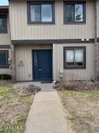 61 Point Of Woods Drive Albany, NY 12203