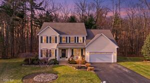 8 Cathywood Court Clifton Park, NY 12065