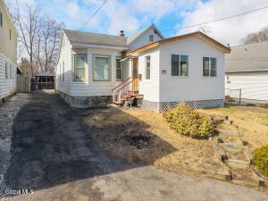418 Eleventh Street Schenectady, NY 12306