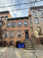 138 Lancaster Street Albany, NY 12210