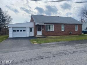 15 Braintree Street Albany, NY 12205