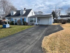 1051 Inner Drive Schenectady, NY 12303