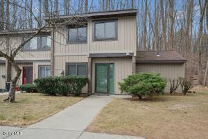 82 Crestwood Terrace Albany, NY 12203