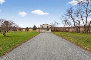 4123 County Route 21 Schodack Landing, NY 12156