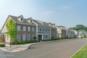 71 Cambridge Way Latham, NY 12110