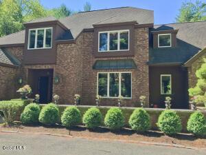 9 Oak Brook Boulevard Saratoga Springs, NY 12866