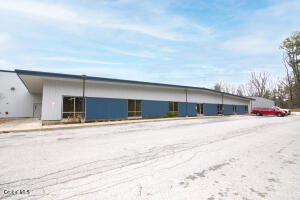 3 Unlimited Drive Saratoga Springs, NY 12866