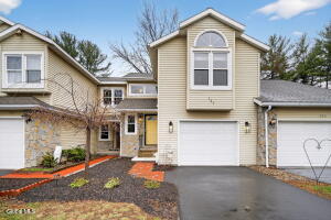 525 Highwood Circle Albany, NY 12203