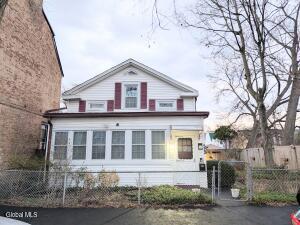 522 1st Avenue Troy, NY 12182