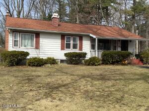 166 Vly Road Schenectady, NY 12309