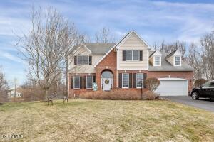 22 Wayfield Lane Cohoes, NY 12047