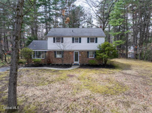 33 Casablanca Court Clifton Park, NY 12065