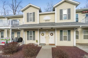 1906 Cambridge Manor Drive Schenectady, NY 12302