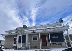 1002 Davis Terrace Schenectady, NY 12303