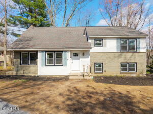 1030 Atateka Road Schenectady, NY 12309