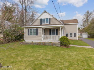 3009 Sunset Lane Schenectady, NY 12303