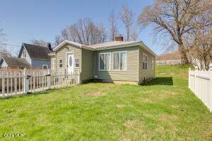 165 County Hwy 123 Mayfield, NY 12117