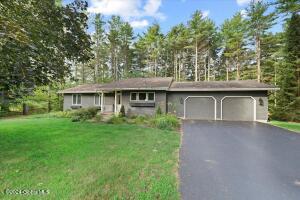 1 Foxhound Run Saratoga Springs, NY 12866