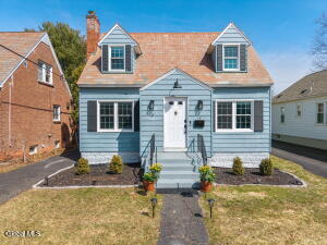 19 Fordham Court Albany, NY 12209