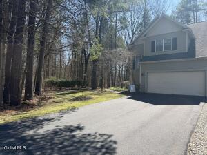3 Donegal Way Saratoga Springs, NY 12866