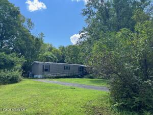814 Stone Church Road Middle Grove, NY 12850